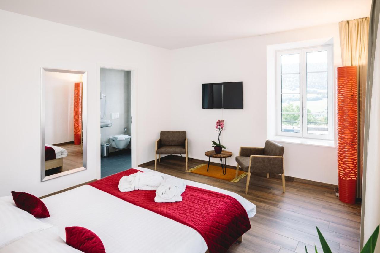 Hotel-Restaurant La Croix D'Or Ballaigues Εξωτερικό φωτογραφία